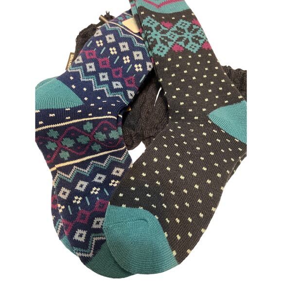 MukLuks  Socks 2pr One Size Fits Most Includes Bag - Picture 2 of 4